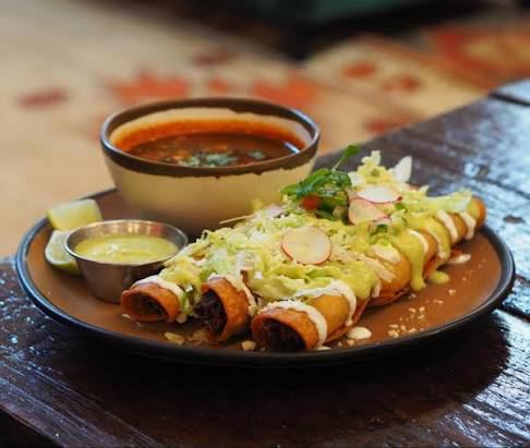 FLAUTAS DE BIRRIA [ORDEN DE 3]
